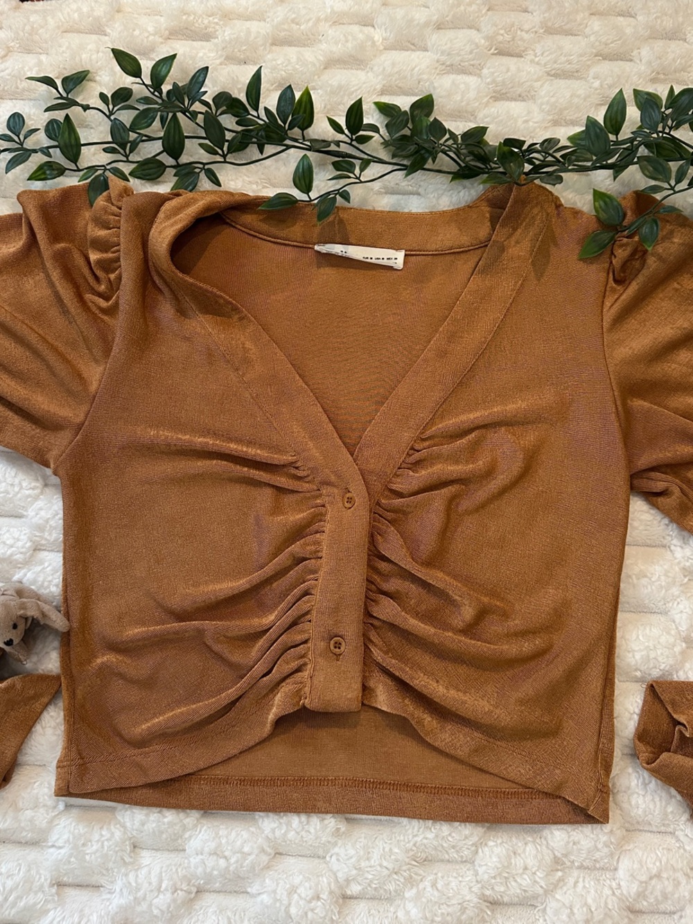 Elodie Ruched Button-Front Cropped Top in Warm Brown